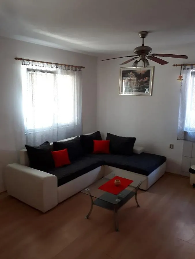 Apartmani Plesa Vir 0*,