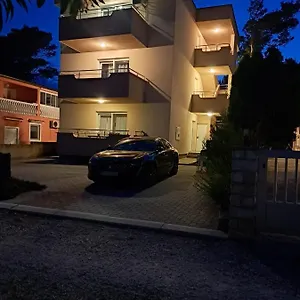 Vukadin Apartament